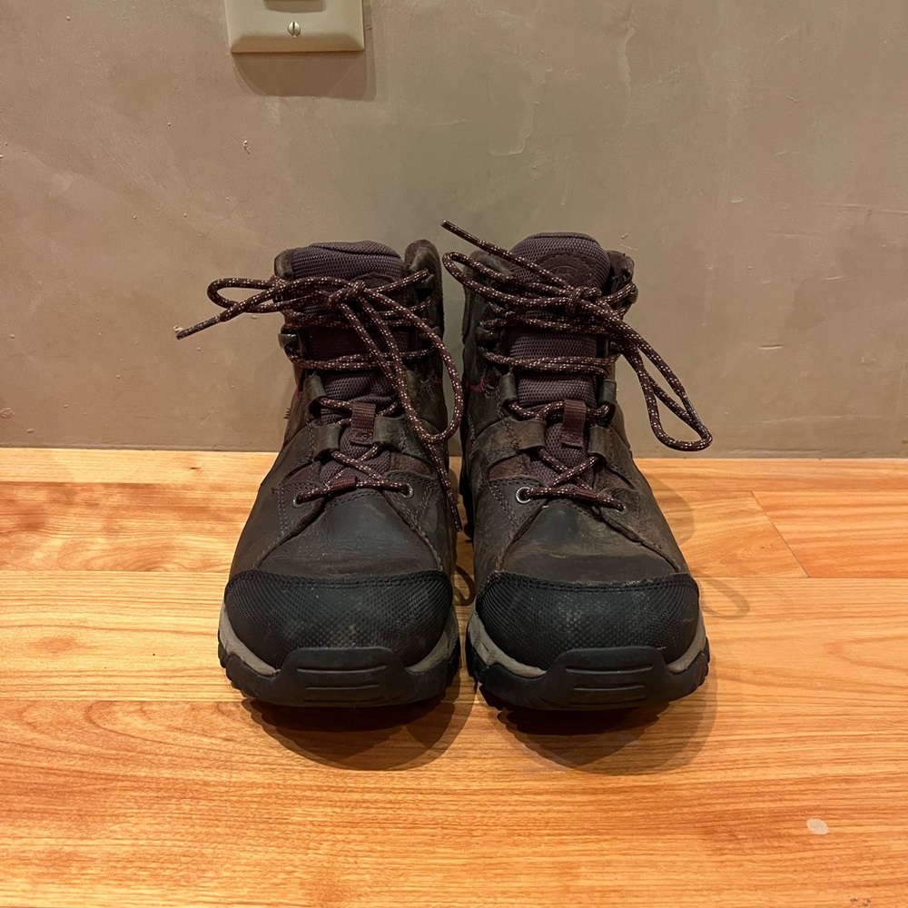 Ariat Skyline Mid Waterproof Hiking Boot Size 10